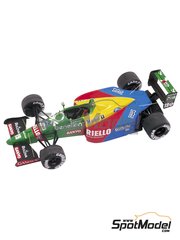 Tameo Kits: Maqueta de coche escala 1/43 - Benetton Ford B189 Equipo Benetton Formula Ltd patrocinado por Camel N� 19, 20 - Alessandro Nannini (IT), Emanuele Pirro (IT) - Gran Premio de F�rmula 1 de Inglaterra 1989 - fotograbados, piezas de goma, piezas de metal torneado, calcas de agua, piezas de metal blanco, manual de instrucciones y calcas de sponsors de tabaco