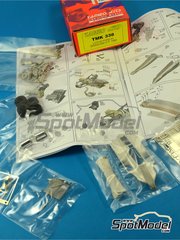 Tameo Kits: Maqueta de coche escala 1/43 - Lotus Ford 81 Equipo Lotus patrocinado por Essex N� 11, 12 - Elio de Angelis (IT), Mario Andretti (US) - Gran Premio de F�rmula 1 de Brasil 1980 - fotograbados, piezas de goma, piezas de metal torneado, calcas de agua, piezas de metal blanco y manual de instrucciones