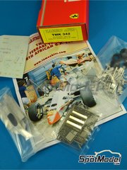 Tameo Kits: Maqueta de coche escala 1/43 - Ferrari 126C2 Equipo Scuderia Ferrari patrocinado por Fiat N� 27, 28 - Gilles Villeneuve (CA), Didier Pironi (FR) - Gran Premio de F�rmula 1 de Sud�frica 1982 - fotograbados, piezas de goma, piezas de metal torneado, calcas de agua, piezas de metal blanco y manual de instrucciones