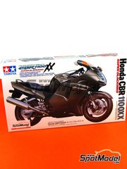 Tamiya: Motorbike scale model kit 1/12 scale - Honda CBR 1100 XX Super Blackbird - plastic parts, rubber parts, water slide decals, assembly instructions and painting instructions